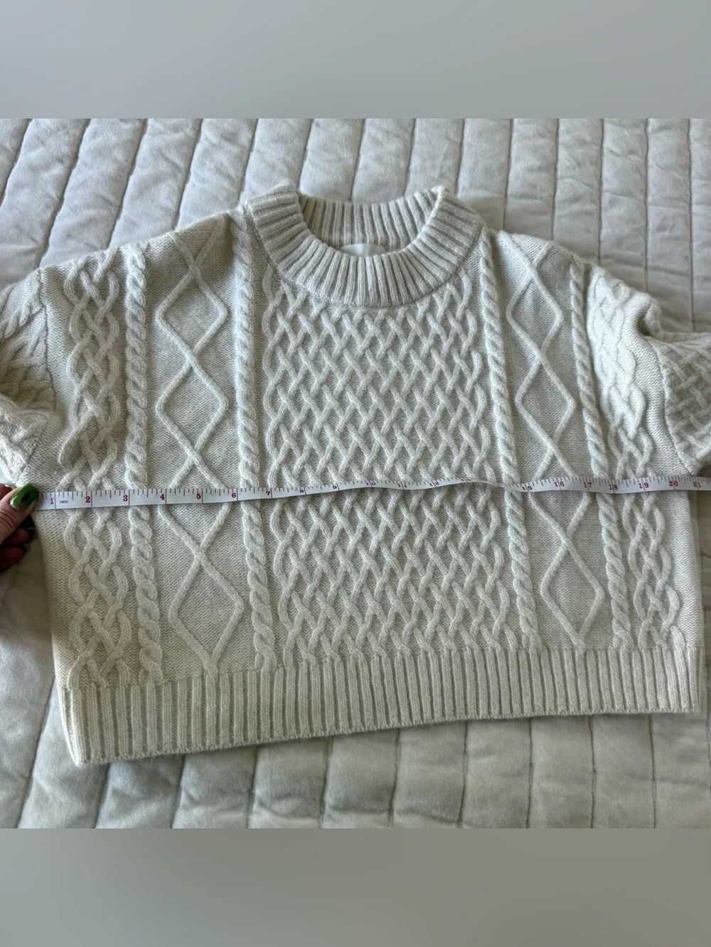 Clean girl capsule wardrobe minimalist preppy cream cable knit cropped sweater